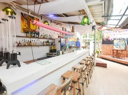 Boracay Backpackers Hotel